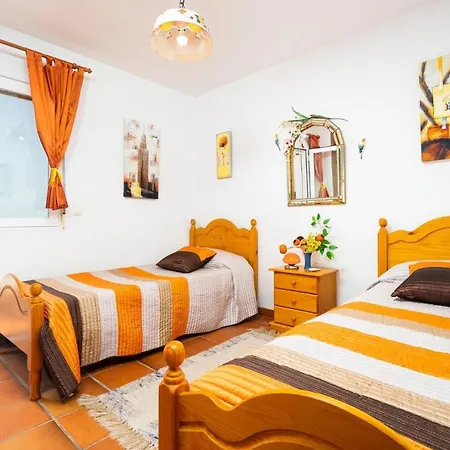Вилла Stunning With Panoramic Views And Private Pool Дения