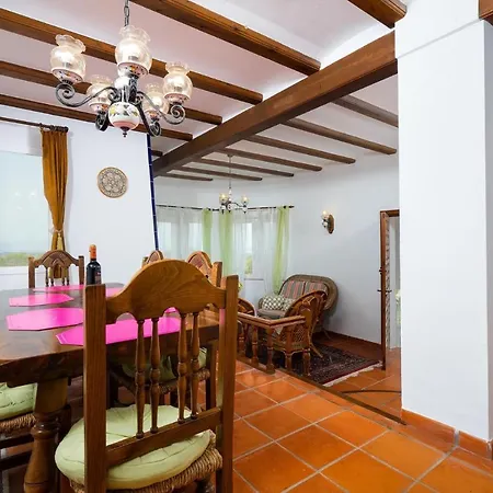Stunning With Panoramic Views And Private Pool Вилла Дения