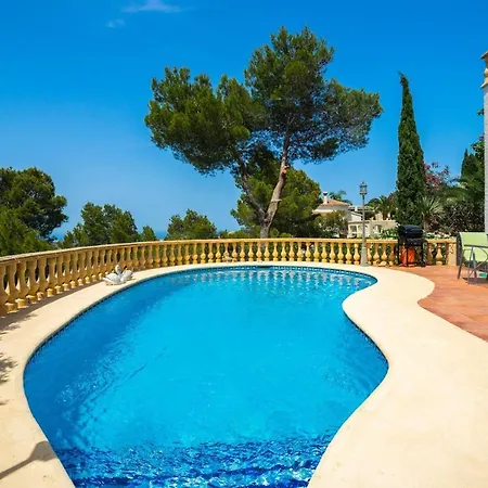 Stunning With Panoramic Views And Private Pool Вилла Дения